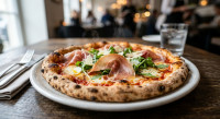 Pizza Prosciutto und Funghi Ø50cm
